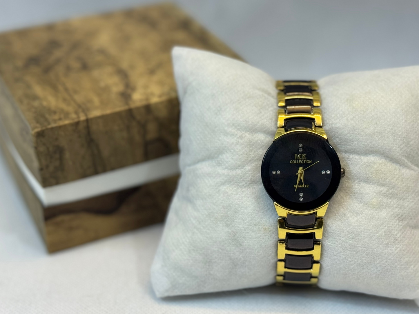 Regal Harmony – Gold Black Edition (Women’s Watch)